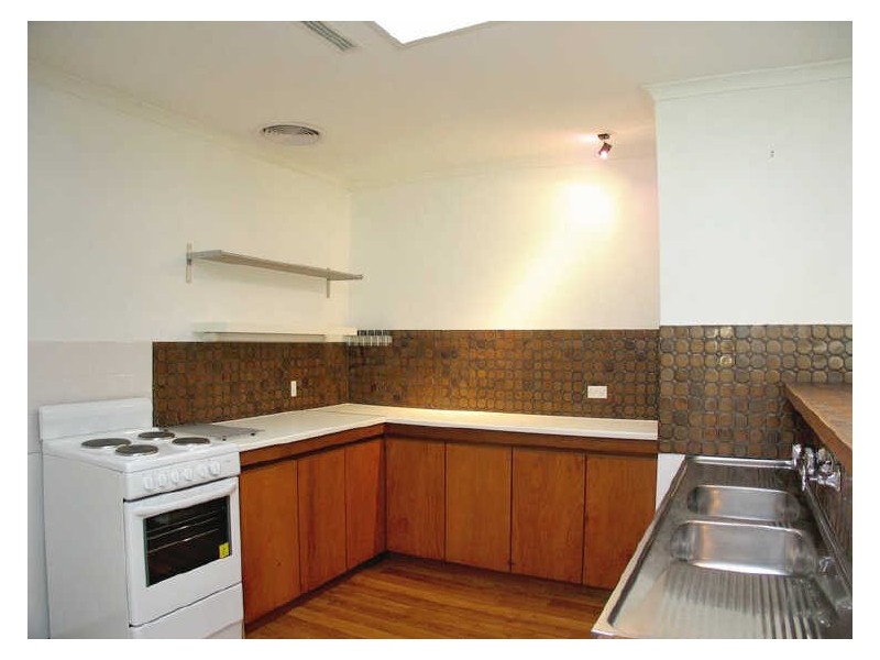 32 Sims Crescent, West Lakes SA 5021