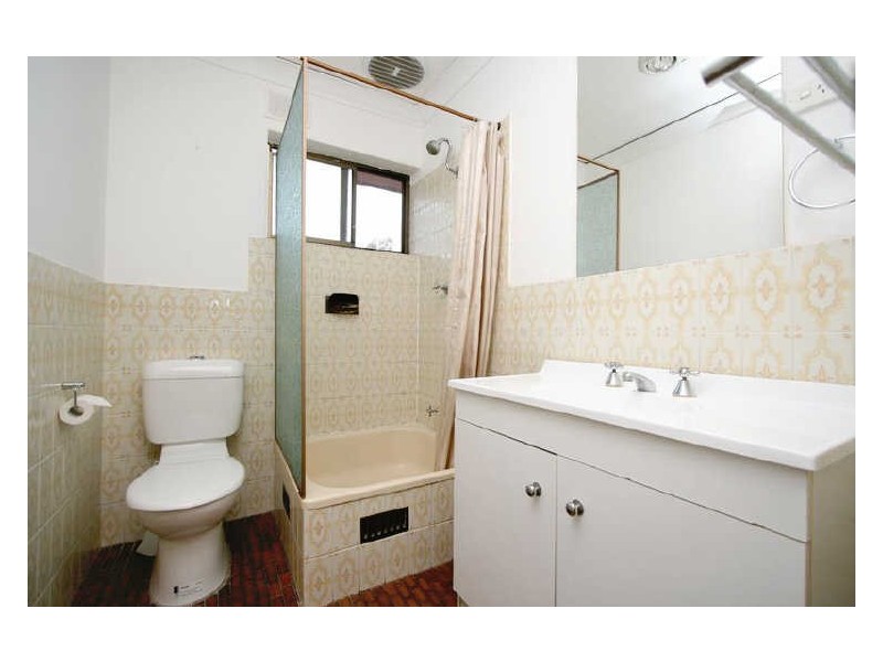 13 Sportsmans Drive, West Lakes SA 5021