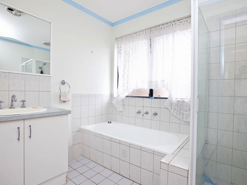 64 Gamay Drive, Old Reynella SA 5161