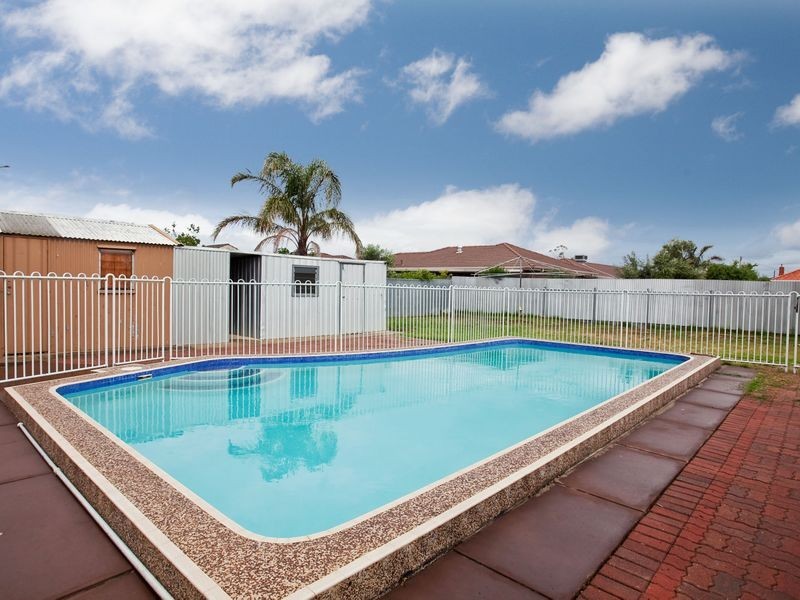 61 Russ Avenue, Seaton SA 5023