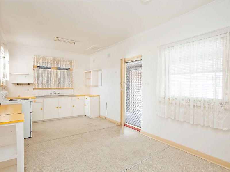 61 Russ Avenue, Seaton SA 5023