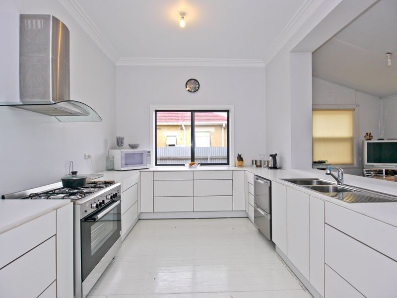 5 Raymond Avenue, Seaton SA 5023