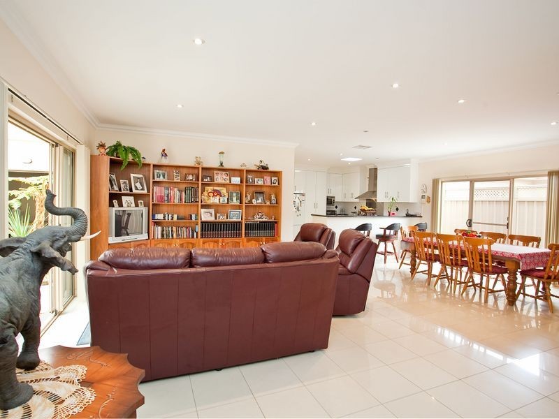 44A John Street, Flinders Park SA 5025