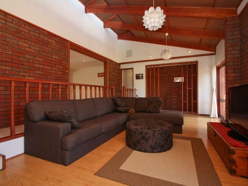 3 Polynesia Grove, West Lakes SA 5021