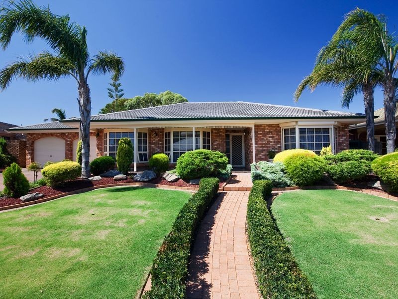 25 Trinidad Court, West Lakes SA 5021