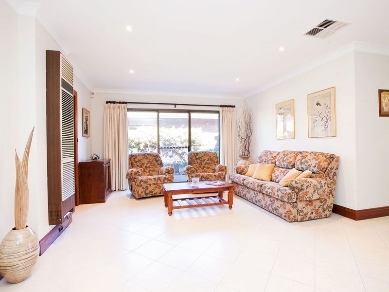 25 Trinidad Court, West Lakes SA 5021