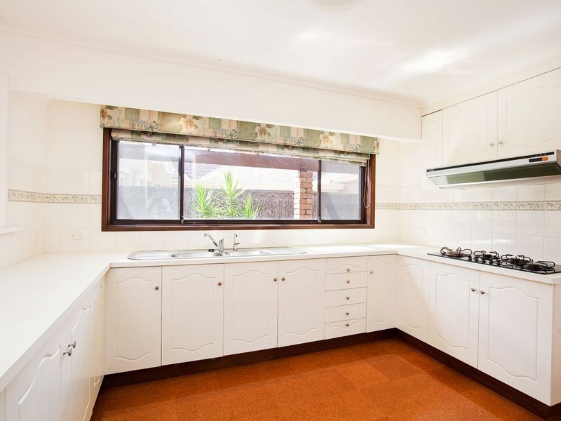 7 Classic Court, West Lakes SA 5021