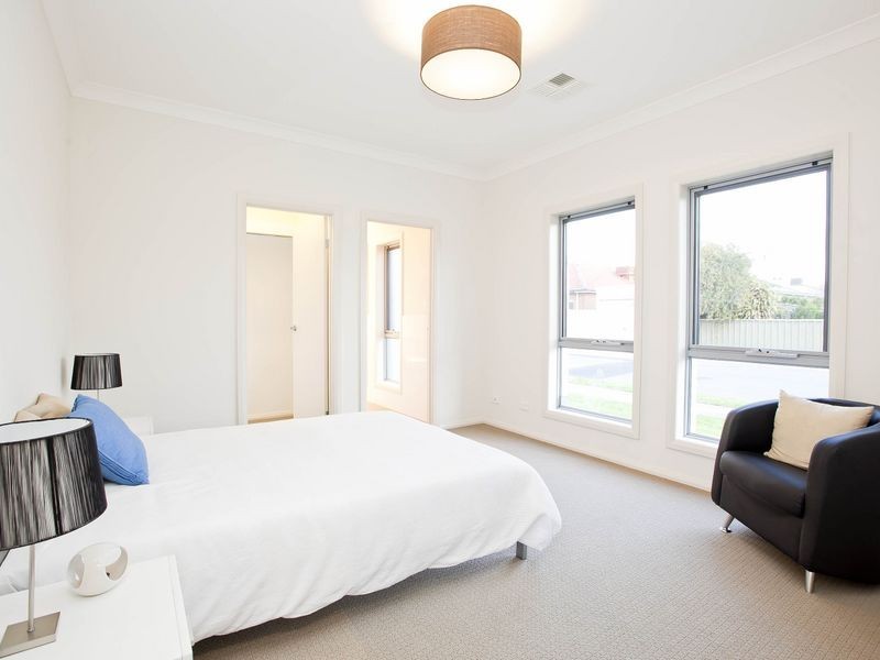 18 Osborne Street, Albert Park SA 5014