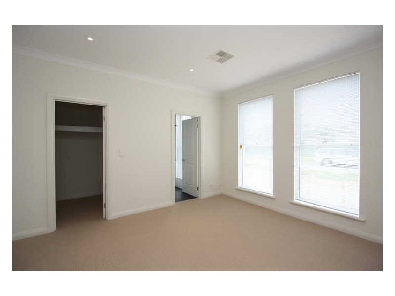 6 Edward Parade, Semaphore Park SA 5019