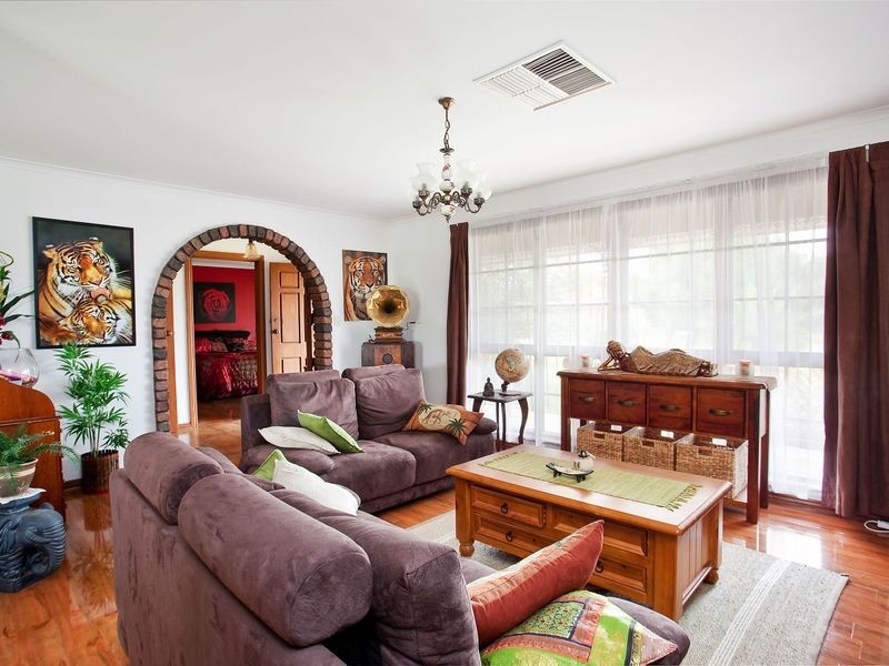 5 Comorin Court, North Haven SA 5018