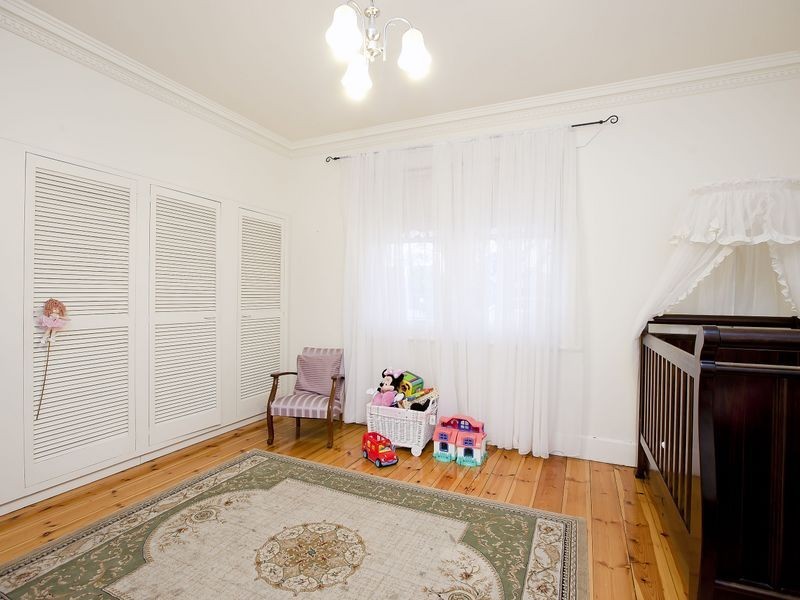 25 Holden Avenue, Woodville West SA 5011