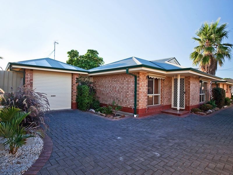 2/1 Kyarra Street, Taperoo SA 5017