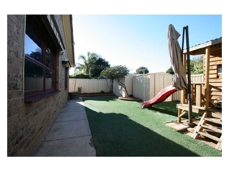 17 Mooloola Way, West Lakes Shore SA 5020