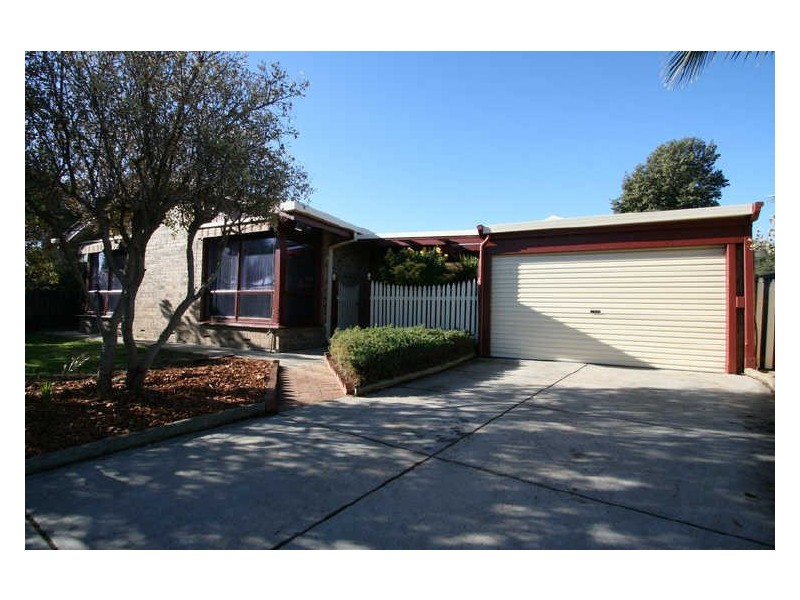 17 Mooloola Way, West Lakes Shore SA 5020