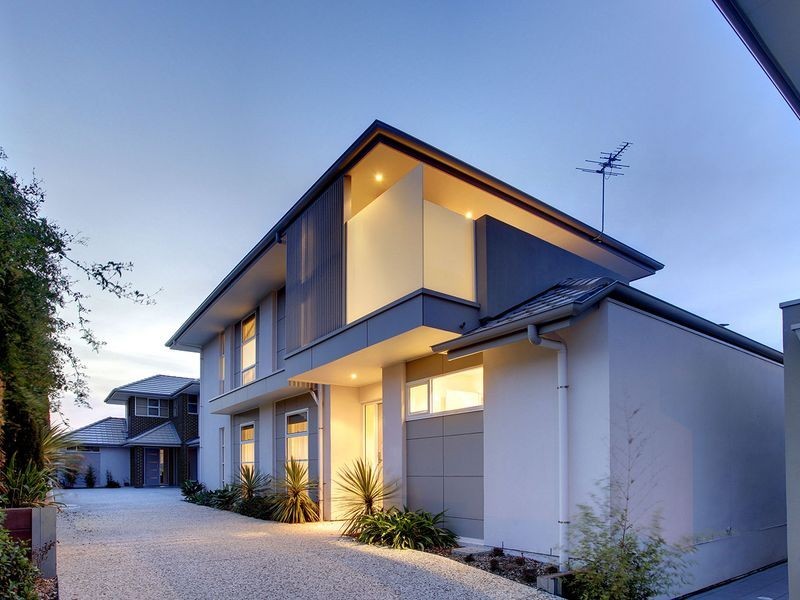 2/171 Military Road, Tennyson SA 5022