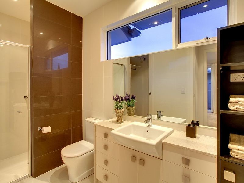 2/171 Military Road, Tennyson SA 5022