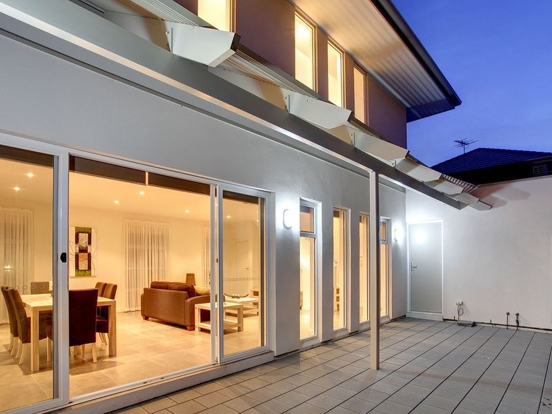 2/171 Military Road, Tennyson SA 5022