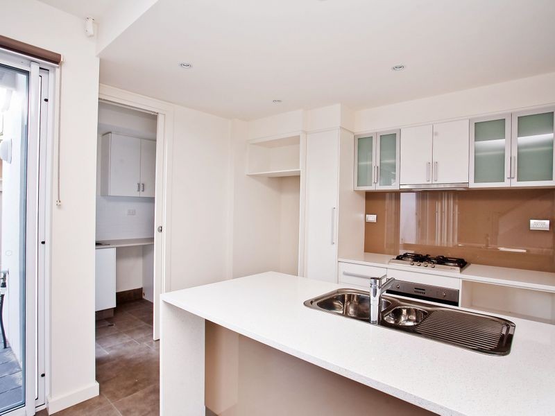 2/171 Military Road, Tennyson SA 5022