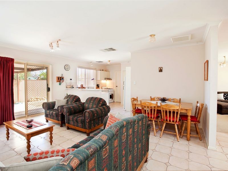 14a Mitchell Street East, Seaton SA 5023