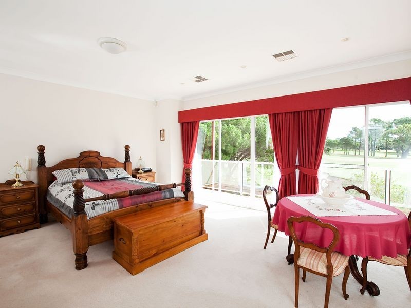 9 Chester Court, Grange SA 5022