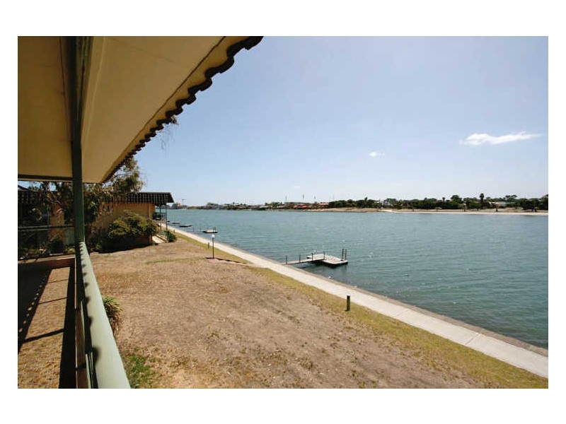 6/70 Military Road, Tennyson SA 5022