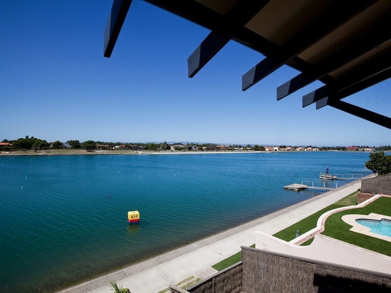 8/78 Military Road, Tennyson SA 5022