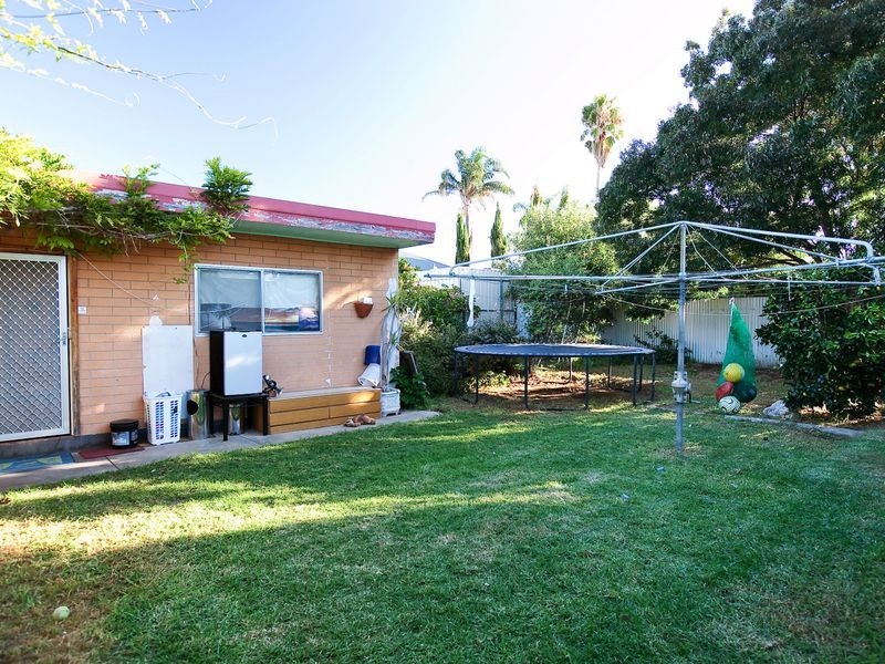 27 Falkirk Avenue, Seaton SA 5023