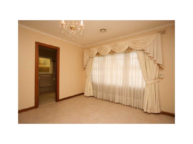 93 Lochside Drive, West Lakes SA 5021