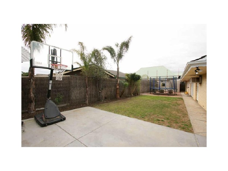 93 Lochside Drive, West Lakes SA 5021