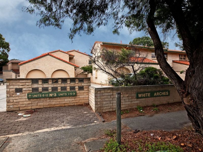 7/3 Mooloola Way, West Lakes Shore SA 5020