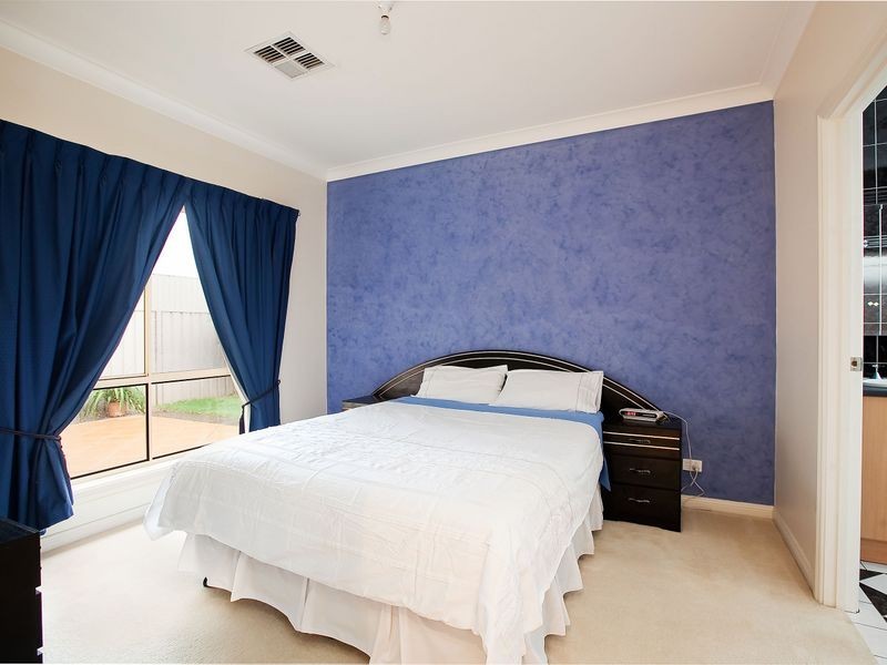 8 North Parade, Royal Park SA 5014
