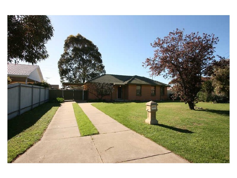 16 Fleetwood Crescent, Henley Beach SA 5022