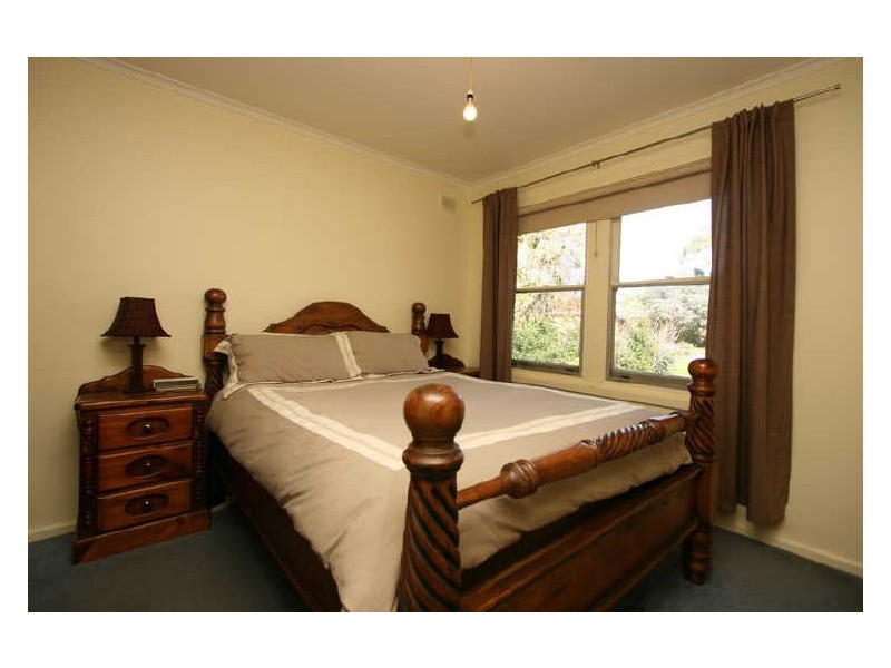 16 Fleetwood Crescent, Henley Beach SA 5022