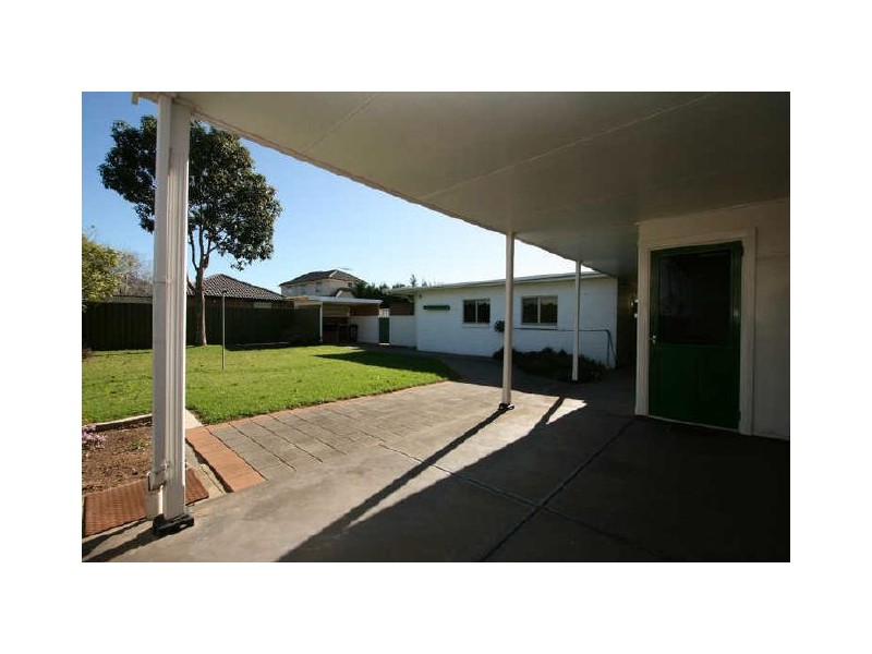 8 Tunbridge Street, Woodville South SA 5011