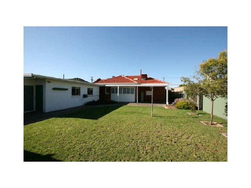 8 Tunbridge Street, Woodville South SA 5011