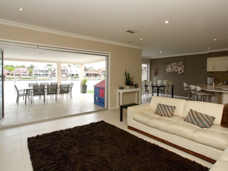 59 Sir John Marks Drive, West Lakes SA 5021