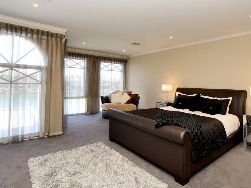 59 Sir John Marks Drive, West Lakes SA 5021