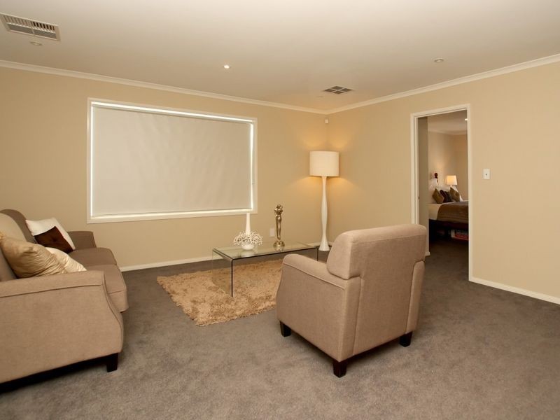 59 Sir John Marks Drive, West Lakes SA 5021