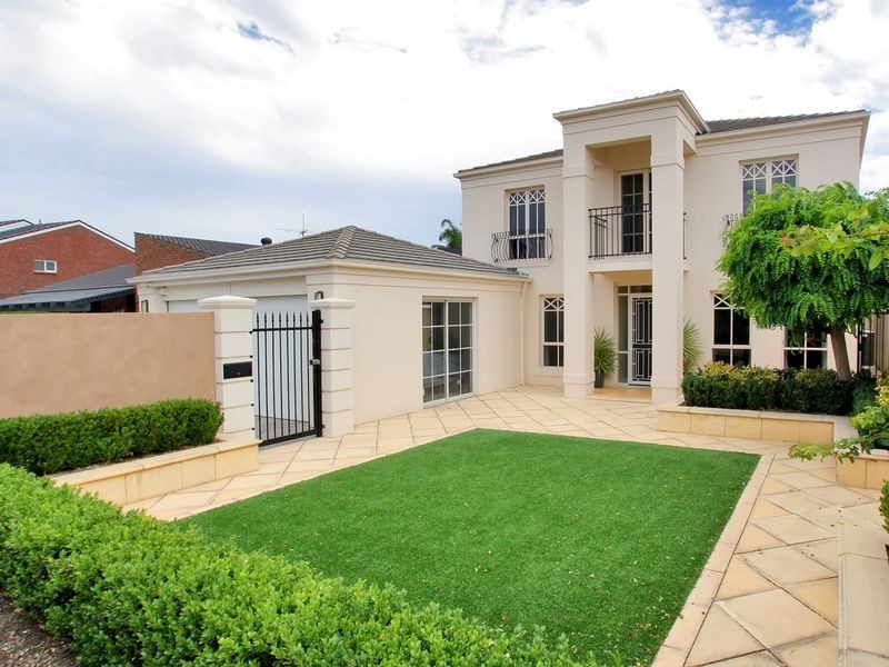 59 Sir John Marks Drive, West Lakes SA 5021