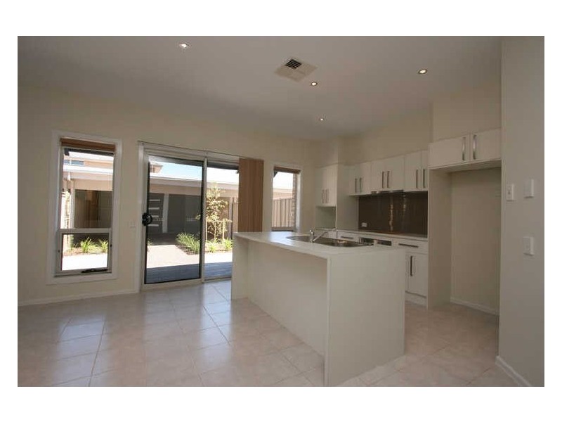 30 Amos Way, Royal Park SA 5014