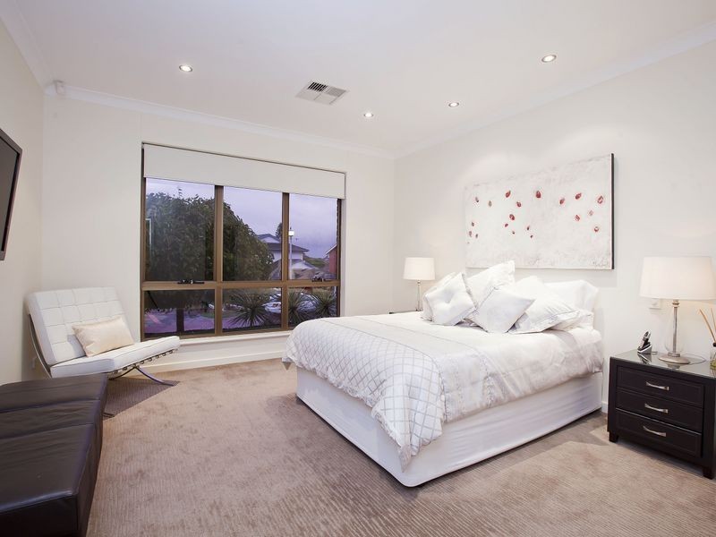 10 Tennyson Heights Court, Tennyson SA 5022