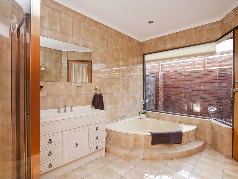 17 Keppel Grove, West Lakes SA 5021