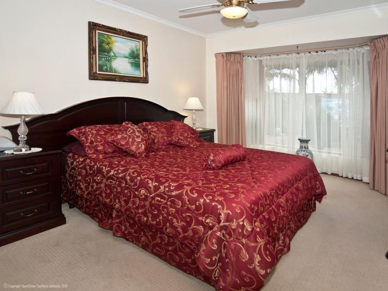 2/11 Martin Court, West Lakes SA 5021