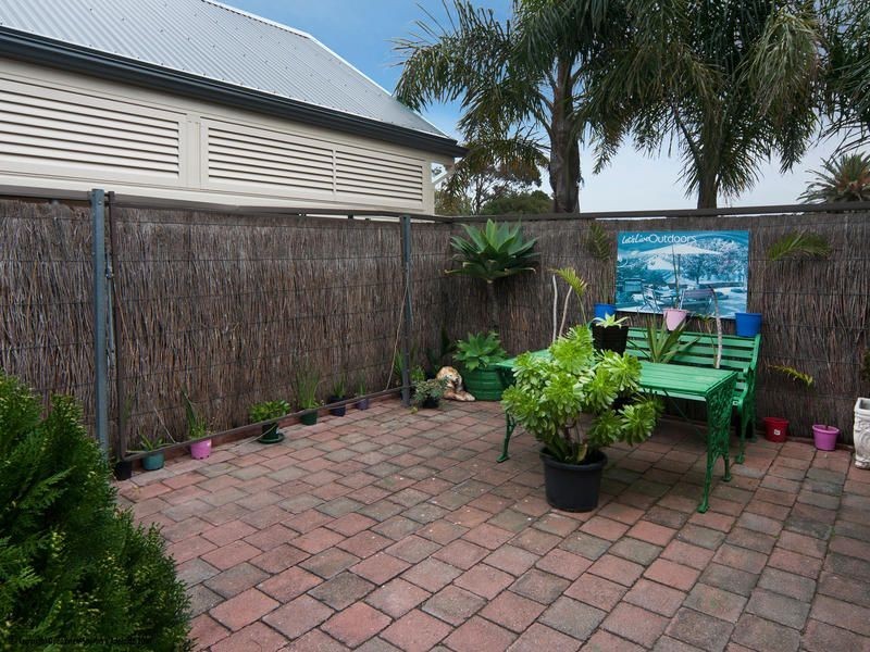 2/11 Martin Court, West Lakes SA 5021