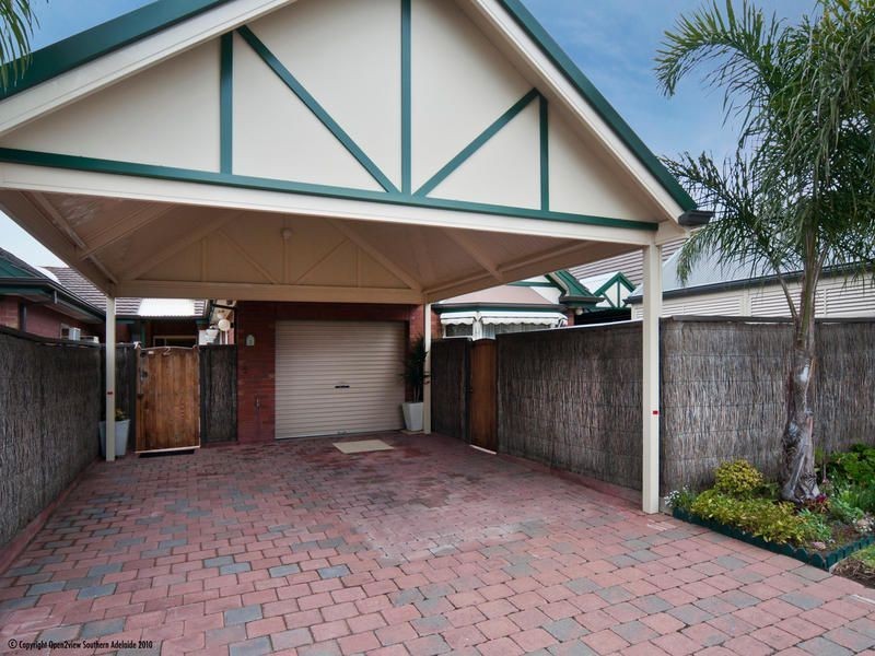 2/11 Martin Court, West Lakes SA 5021