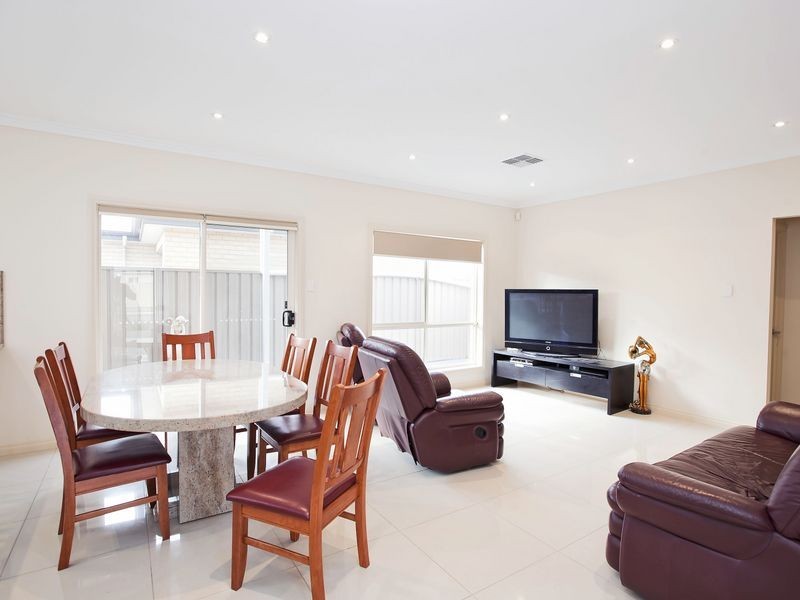 18 Golfers Avenue, Seaton SA 5023