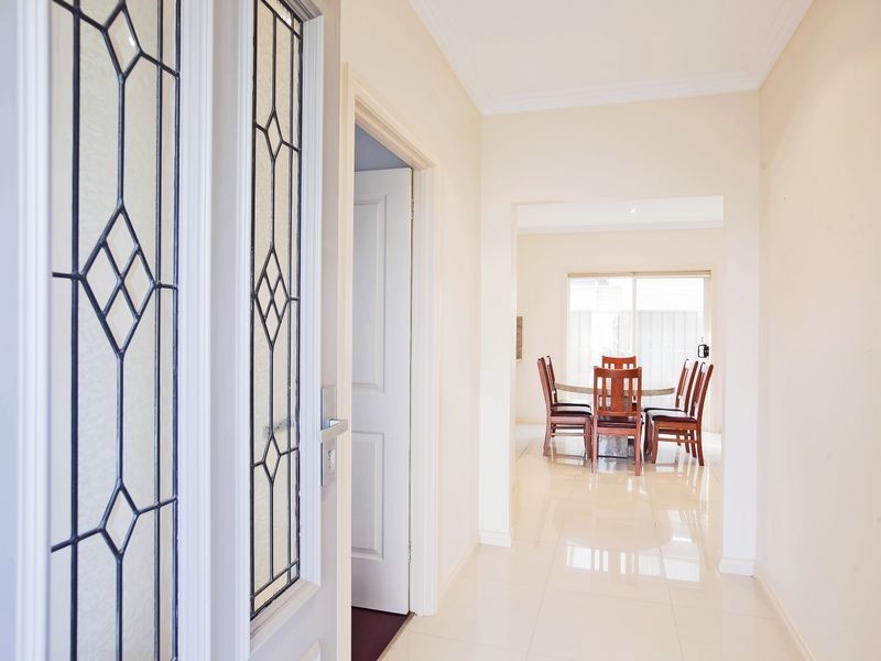 18 Golfers Avenue, Seaton SA 5023