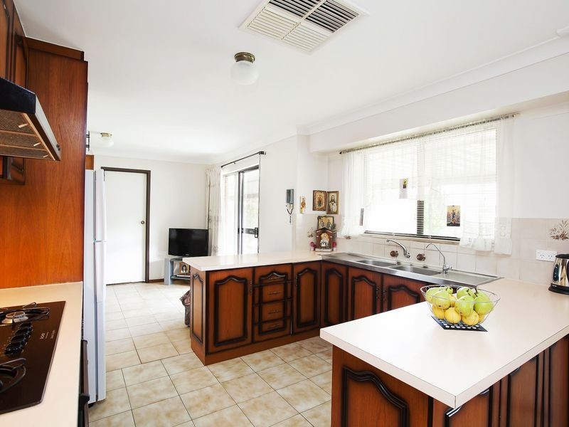 12 Deanna Avenue, Paralowie SA 5108