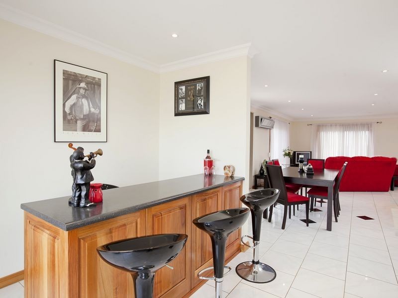 8 Shearwater Way, Thompson Beach SA 5501