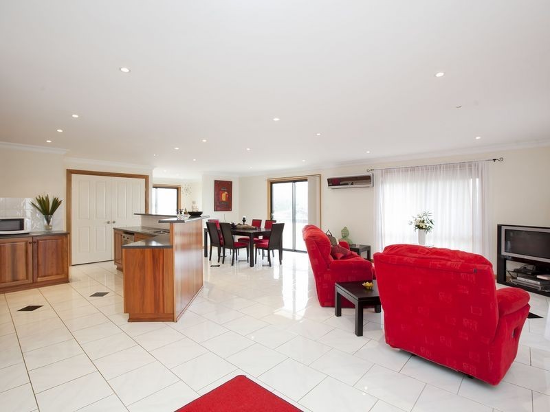 8 Shearwater Way, Thompson Beach SA 5501